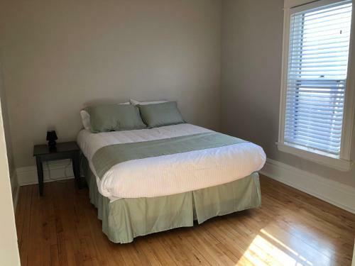 Private 4 Bedroom In Midtown- Red House #2