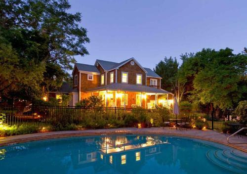 Bed & Breakfast Sunflower Hill Inn