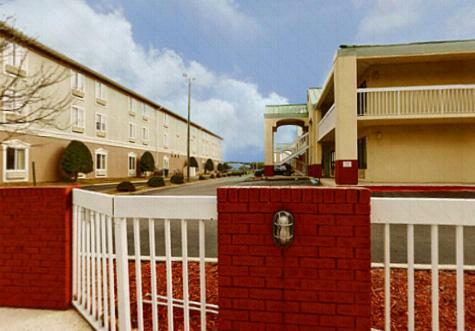 Hotel Americas Best Value Inn Mobile