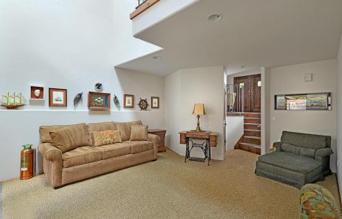 Skyline Forest Delight - Four Bedroom Home - 3721
