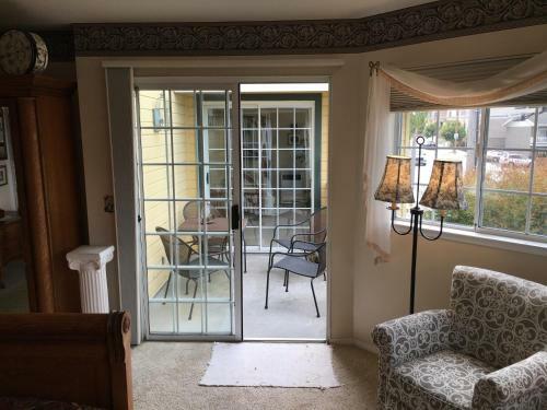 Bed & Breakfast Marina Street Inn