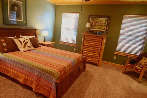 Hell Creek Lodge And Event Barn ~ Sleeps 26