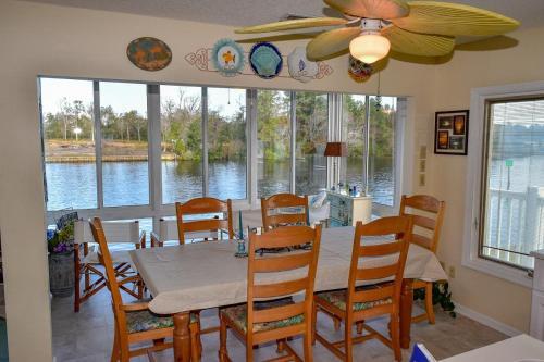 Apartamento Waterway Landing 214c Condo