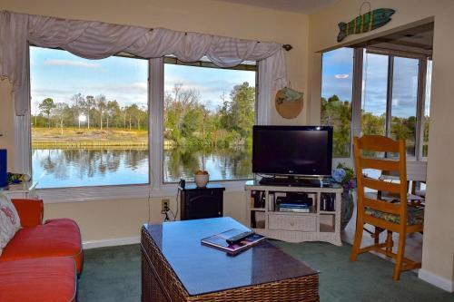 Apartamento Waterway Landing 214c Condo