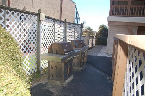 Apartamento 1068-104 Crescent Beach Villas Condo
