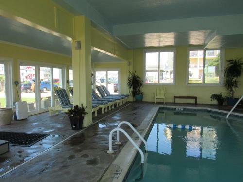Surf Side Hotel