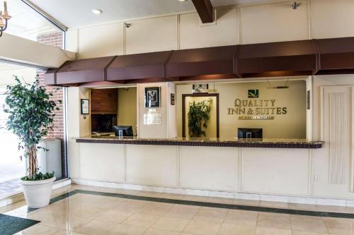 Hotel Quality Inn And Suites Golf Resort