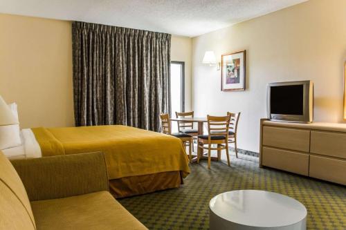 Hotel Quality Inn And Suites Golf Resort