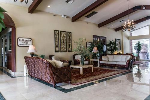 Hotel Quality Inn And Suites Golf Resort