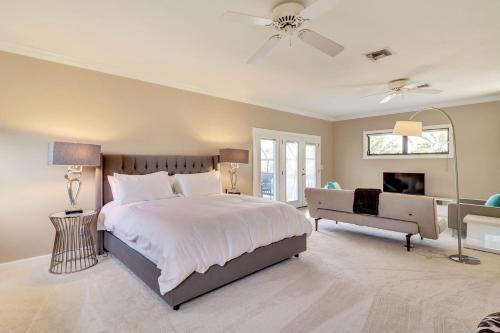 Naples Home Near Vanderbilt Beach