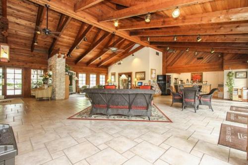 Park Shore Resort, 2nd Floor, Bldg. G