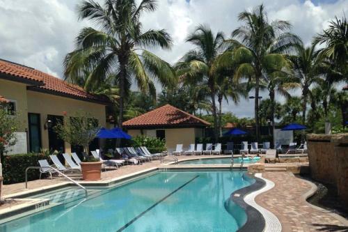 Cottages At Naples Bay Resort Ground Floor