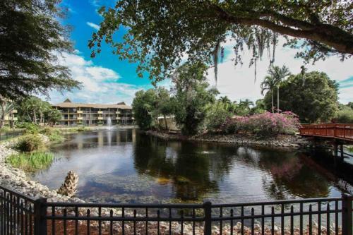 Park Shore Resort, 4th Floor, Bldg.j