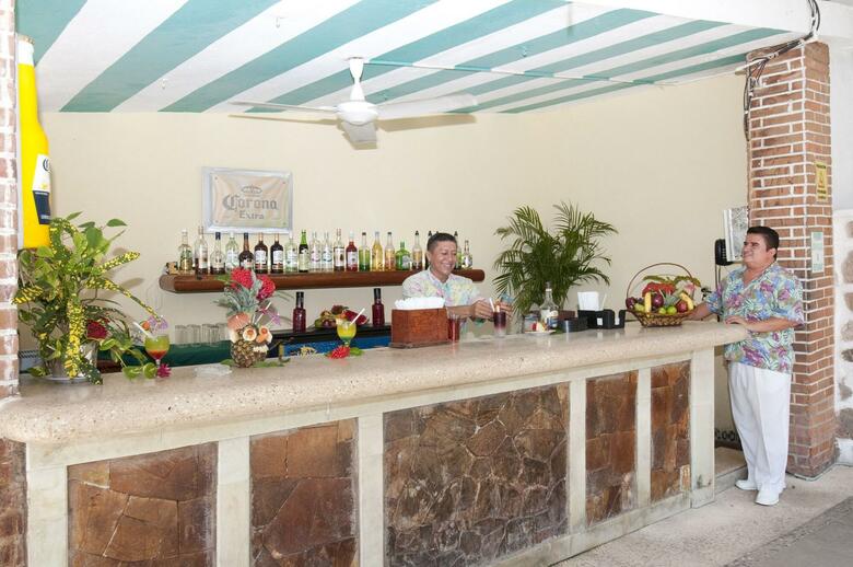 Real Bananas Hotel & Villas