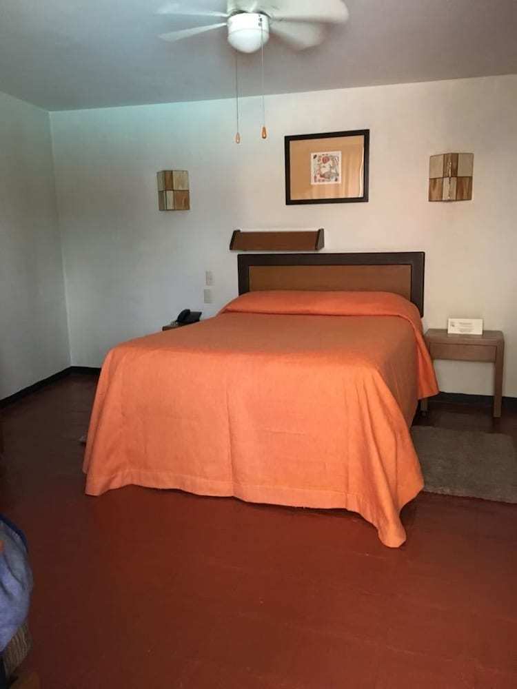 Hotel Ilebal
