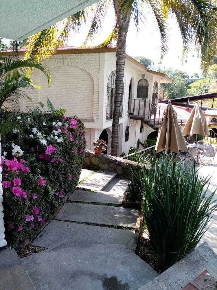 Hotel Ilebal