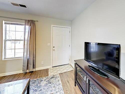 Weho Getaway Apartment Apts