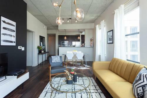 Sleek & Stylish 2bd Apartment