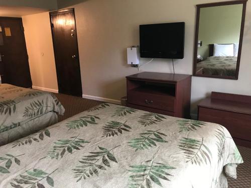 Posada Regency Inn & Suites