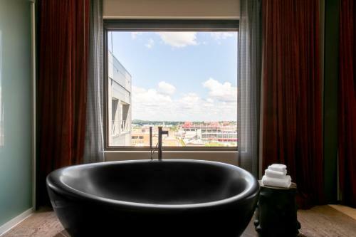 Bobby Hotel