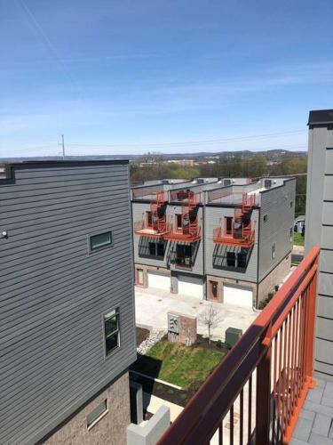 Downtown Views Unit 3
