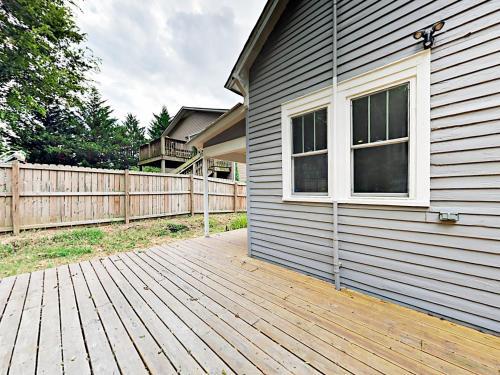 329 Cleveland Street Home