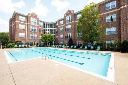 Sobe Acklen Apartments