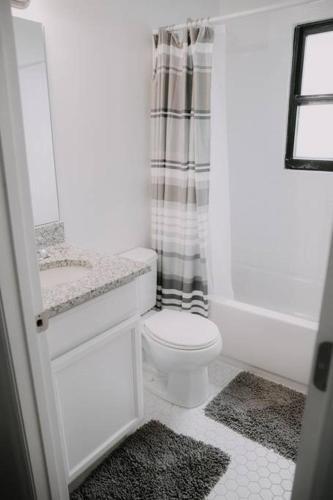 Apartamento Mid Modern Downtown Condo #19