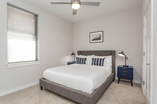 Music Row's 2 Bed, 2 Bath Apartment