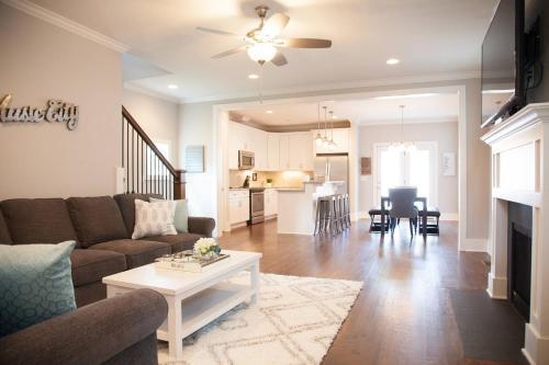 Tennessee Downtown Holiday Home