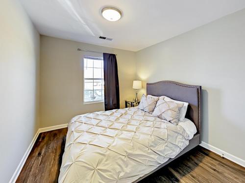 4th Avenue South Apartment Apts