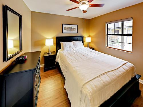 Landmark Mcmillin Court Apartment 1