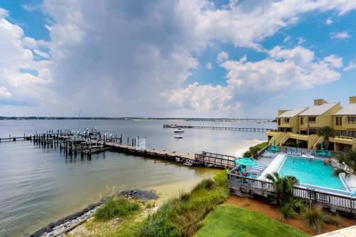 Navarre Bay Hideaway