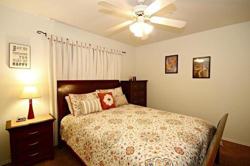 Apartamento Waterwheel River Condo