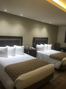 Quinta Dorada Hotel And Suites