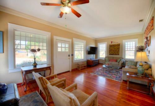 Lodge Mesquite Creek Cabin By River Road Vacation Rentals