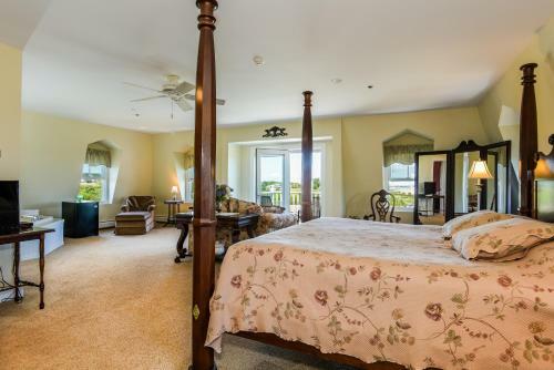 Posada Payne's Harbor View Inn