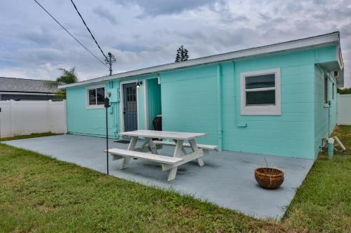 824 25th Bungalow Home