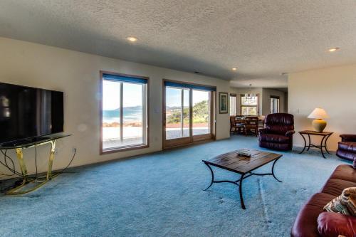 Newport Oceanfront Estate