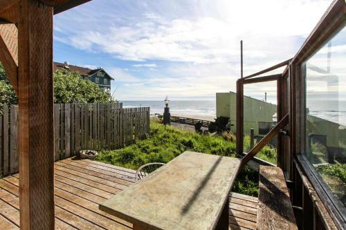 The Pearl Of Nye Beach