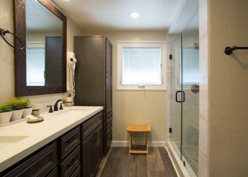 2314 W Ocean Front Ab (68217)