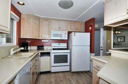 Apartamento 1005 E Balboa #2 - 4 Bedroom Condo