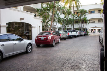 Plaza Inn Hotel