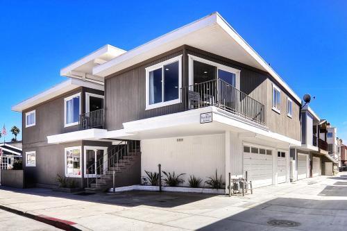 Newport Beach - Triplex