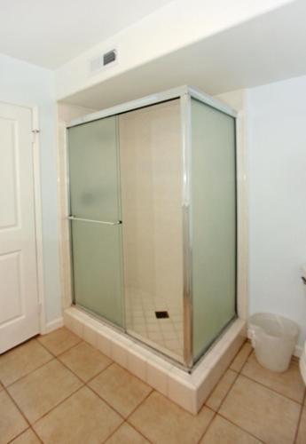 1404 W Ocean Front A (68165)