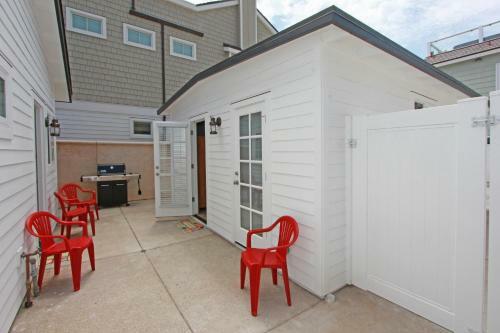 1759 Miramar (68104)