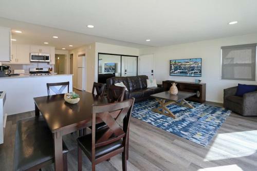 3104 W Ocean Front A (68454)
