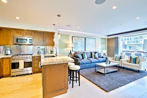 Nb-128a - Modern Luxury 1 Three-bedroom Apartment