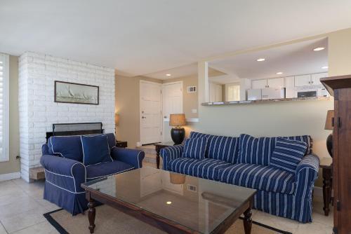 3112 W Ocean Front A (68189)