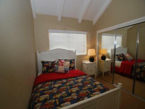 3112 W Ocean Front B (68190)